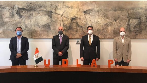 Bancos congelaron cuentas de la Udlap y no se podrán pagar salarios: Ríos Piter