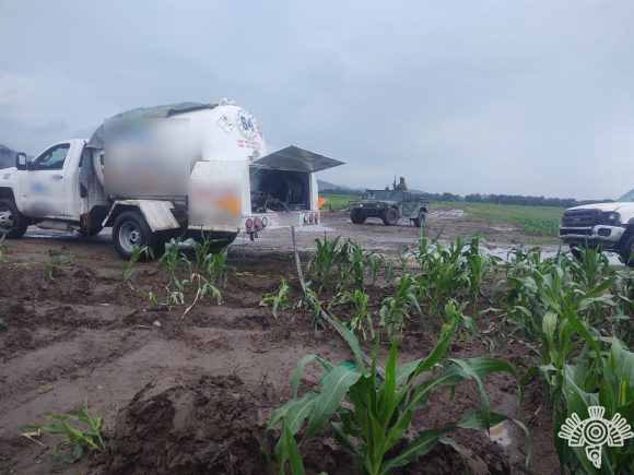 bcd1d6c1-7b12-4e7f-83b6-58900a13227f Recupera Policía Estatal dos pipas con gas LP