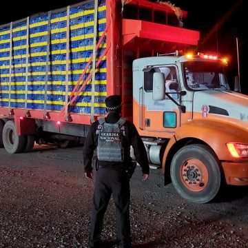 Guardia Nacional rescata a persona privada de su libertad y detiene a dos sujetos armados en Tehuacán
