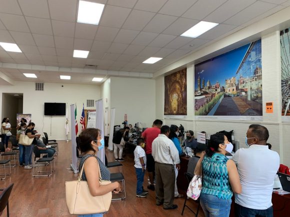 Contribuye IPAM a que migrantes poblanos realicen trámites consulares en EE.UU.