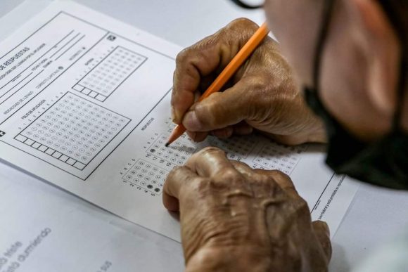 Aplicará IEEA exámenes para que las y los poblanos concluyan primaria o secundaria