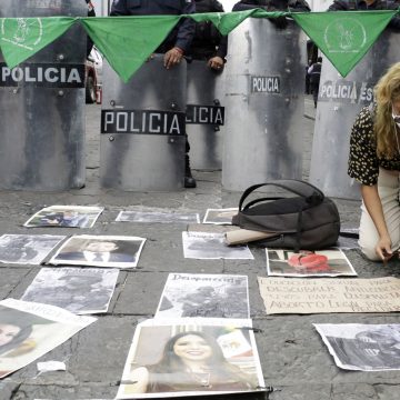 Reclaman colectivos feminista y desaparecidos retraso en aprobación de leyes
