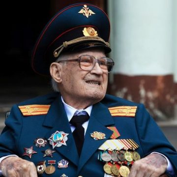 Veterano de 102 años de la Segunda Guerra Mundial supera el covid-19 en Rusia
