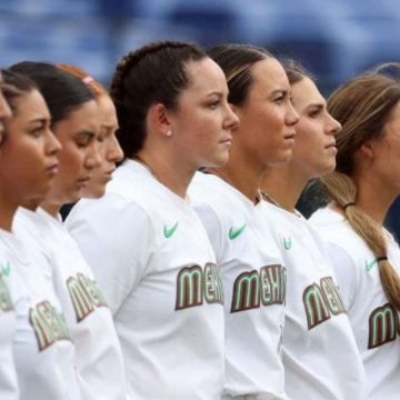 Denuncian que jugadoras mexicanas de sóftbol tiran a la basura sus informes
