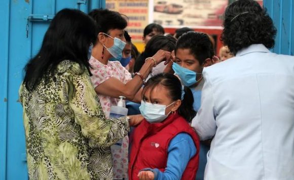 Gobierno estatal pide apoyo ante regreso a clase; se requiere al menos 2 millones de cubrebocas diarios y litros de gel