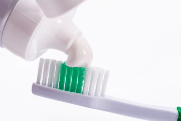 ¿Cambias tu cepillo de dientes continuamente?