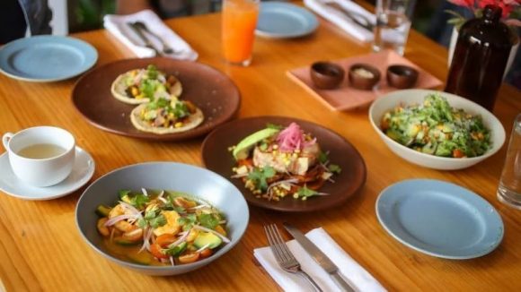 Restaurantes poblanos también se beneficiaron con el regreso a clases