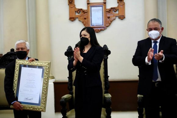 Ayuntamiento de Puebla reconoce a la Unión de Artes Plásticas por su labor cultural a 80 años de su fundación