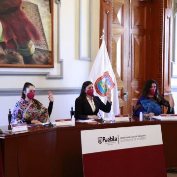 Ayuntamiento de Puebla sesiona a favor de la prevención, atención, sanción y erradicación de la violencia contra las mujeres