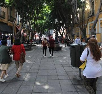Ayuntamiento de Puebla no avisó a comerciantes sobre obras en la 5 de Mayo