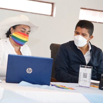 Eduardo Rivera Pérez sostiene encuentro con representantes de la comunidad LGBTTTIQ+