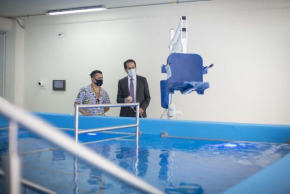 Entrega Rector Alfonso Esparza nuevos espacios al Área de la Salud