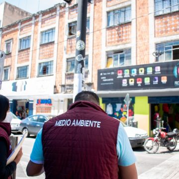 Ayuntamiento de Puebla inspecciona elementos publicitarios en el Centro Histórico