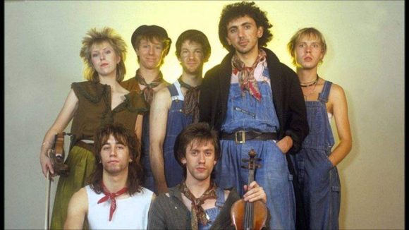 Irresistible, inigualable, irrepetible… de lo poco rescatable de Dexy’s Midnight Runners