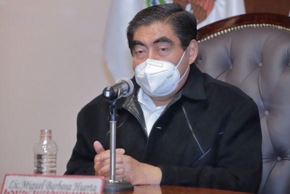 Con recursos propios, gobierno estatal atenderá afectaciones en unidades médicas: Barbosa