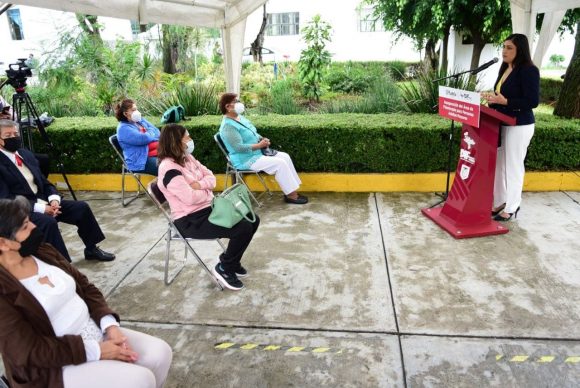 Abre SMDIF nueva área de fisioterapia para personas adultas mayores