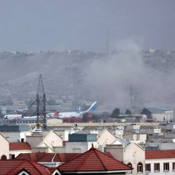 Condena OTAN atentado de Kabul; la prioridad es continuar con la evacuación
