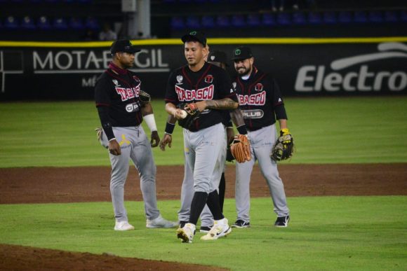 Los Olmecas de Tabasco eliminaron a los Pericos en el Hermanos Serdán