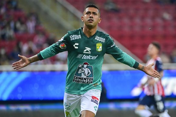 Chivas no levanta; el León los goleó en Guadalajara