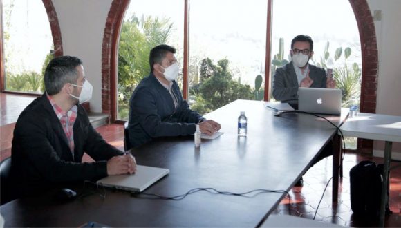 Encabeza Eduardo Rivera Pérez reunión con su equipo de trabajo