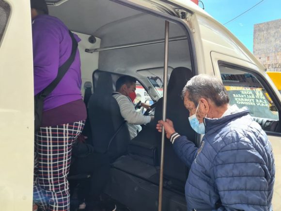 Redoblar medidas de sanidad al utilizar el transporte público, exhorta IMSS