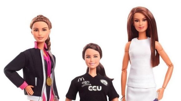 Barbie lanza muñecas inspiradas en Paola Longoria y Paola Espinosa