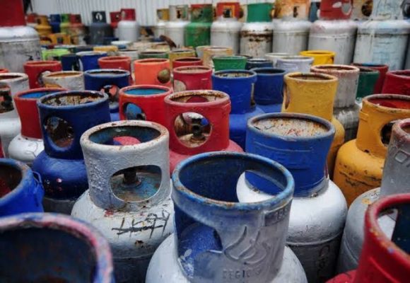 Repartidores de Gas Tomza estallan paro de labores en Puebla