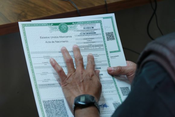 Con gratuidad de actas en Braille, SEDIF incluye a personas con discapacidad visual