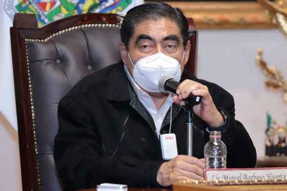 El poder no debe devorar a los servidores públicos: Barbosa