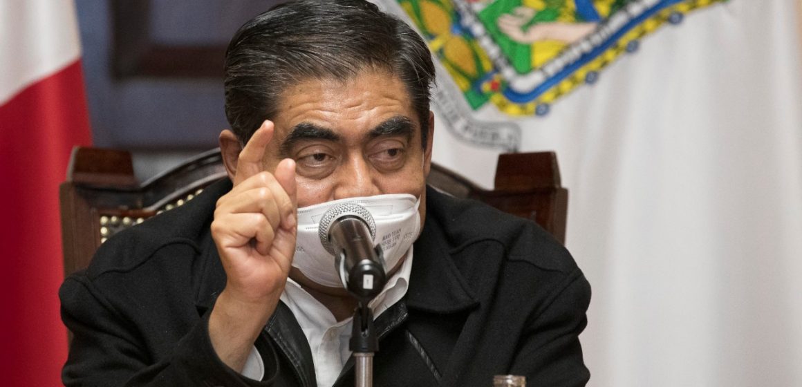 Con entrega de títulos, gobierno estatal concretará regularización de predios en Puebla