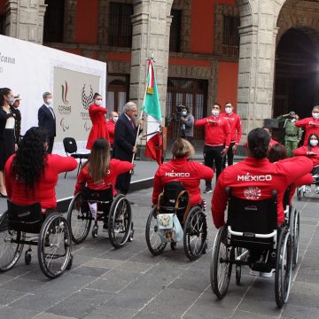 AMLO abanderó a la delegación mexicana que participará en los Juegos Paralímpicos de Tokio