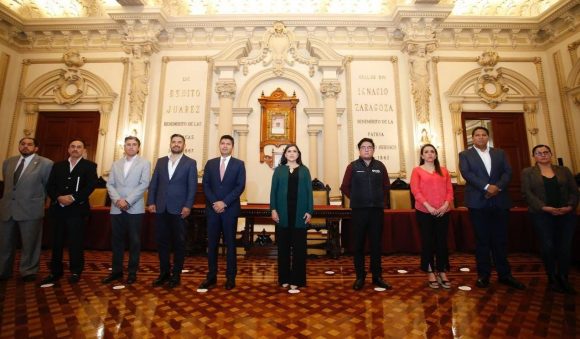 Eduardo Rivera Pérez y Claudia Rivera Vivanco encabezan última mesa temática de transición