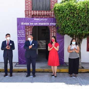 Autoridades municipales conmemoran natalicio de José María Morelos y Pavón en Santa María Guadalupe Tecola