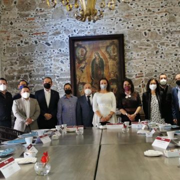 Ayuntamiento de Puebla entrega proyecto estratégico del Clúster de Turismo Médico de Puebla