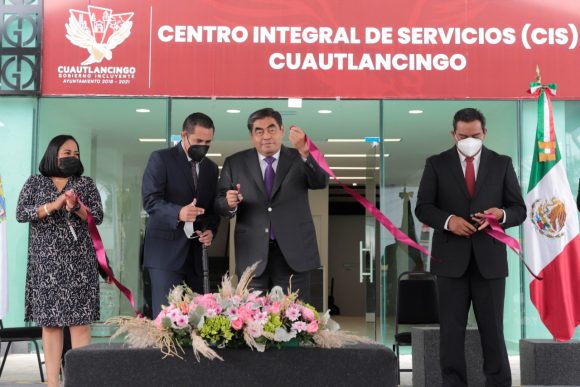 Reconoce Barbosa Huerta desempeño de alcaldesa de Cuautlancingo