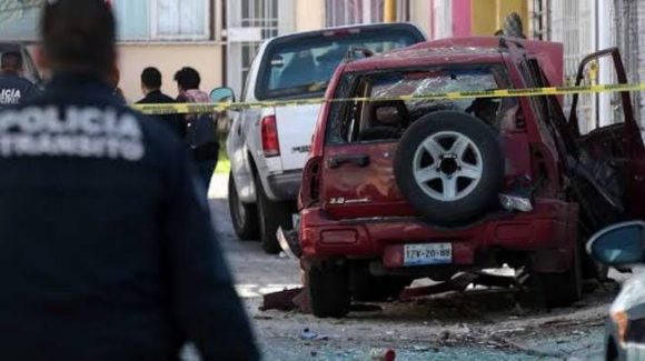 5b3c2152-7d2a-4131-b9e8-7db46b0d451b PGR atrajo la investigación del paquete explosivo en el Fracc. Real de Guadalupe