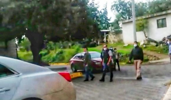 Balacera entre policías y delincuentes deja un ladrón abatido, 4 detenidos y agente herido en Tlaltenango