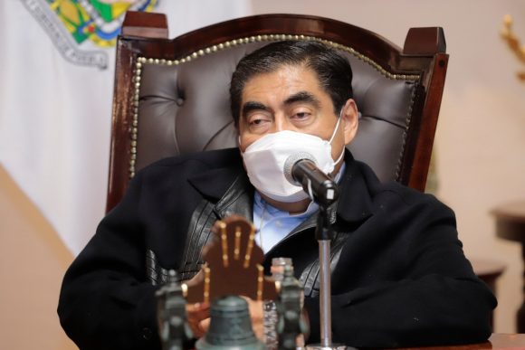 Pobreza y falta de educación sexual propician embarazos en menores: Barbosa