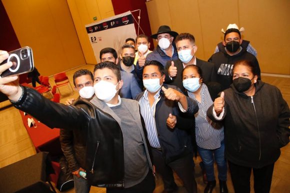 Eduardo Rivera Pérez promueve trabajo conjunto con sus homólogos del PRD Puebla