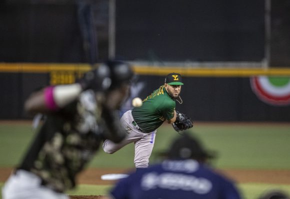 Los Leones de Yucatán toman ventaja de dos juegos en la Serie del Rey