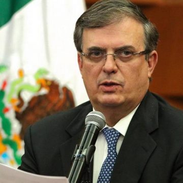 México dialogará con EU sobre restricciones por vacuna: Ebrard