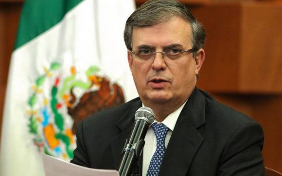 México dialogará con EU sobre restricciones por vacuna: Ebrard