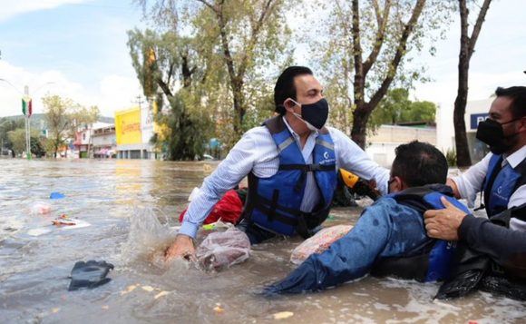 Se hunde lancha del Gobernador de Hidalgo durante recorrido en Tula