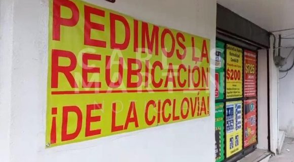 WhatsApp-Image-2021-09-27-at-7.58.53-AM A punto de enfrentarse vecinos contra policías por ciclovía en San Manuel