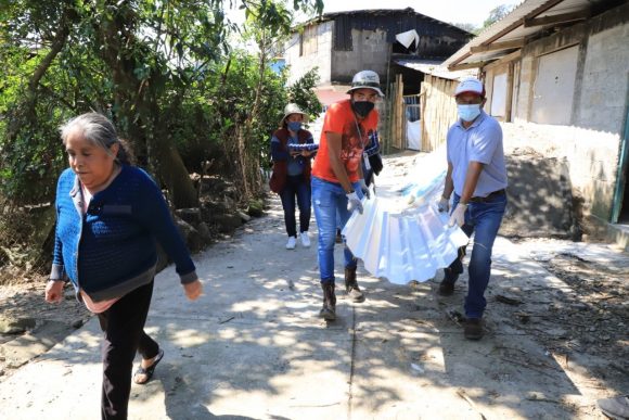 Sigue SEDIF con entrega de apoyos a familias damnificadas por huracán “Grace”