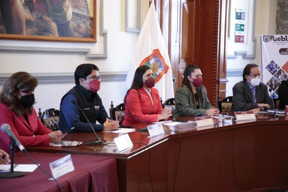 Ayuntamiento de Puebla concilia peticiones ciudadanas mediante jornada de trabajo virtual