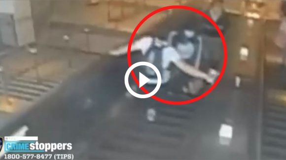 (VIDEO) Hombre patea a mujer en Metro de Nueva York