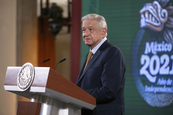 Andrés Manuel López Obrador no quiere homenajes