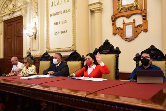 Ayuntamiento de Puebla garantiza legalidad en otorgamiento de plazas