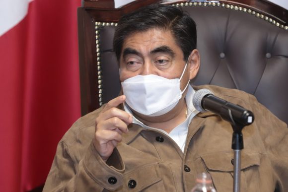 En Puebla no hay impunidad, la ley será aplicada por afectaciones de la laguna de Alchichica: Barbosa